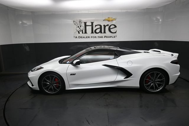 Used 2023 Chevrolet Corvette Stingray Premium Conv w/ Z51 Performance Package RWD image 26