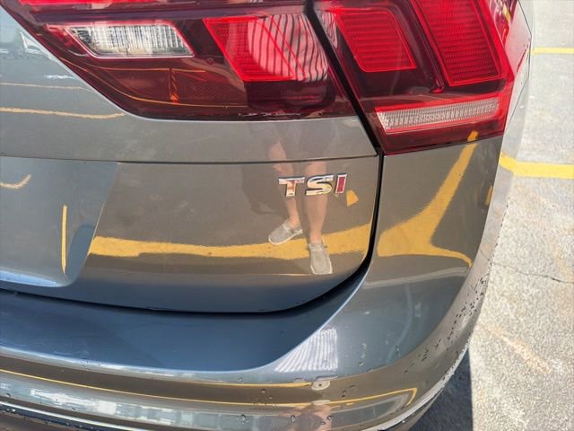 Used 2018 Volkswagen Tiguan SEL FWD image 15