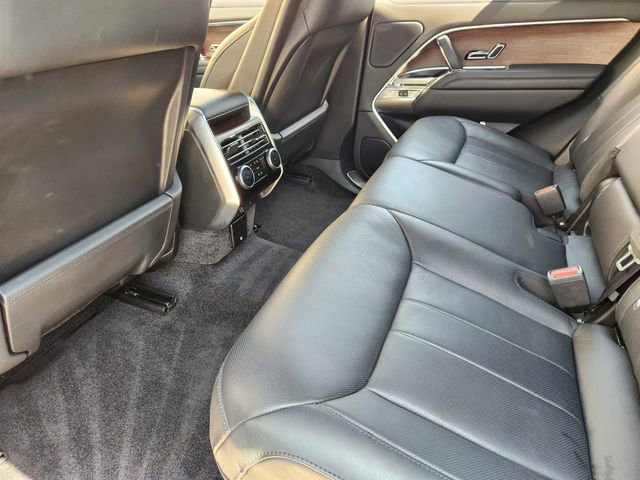 Used 2023 Land Rover Range Rover SE image 29