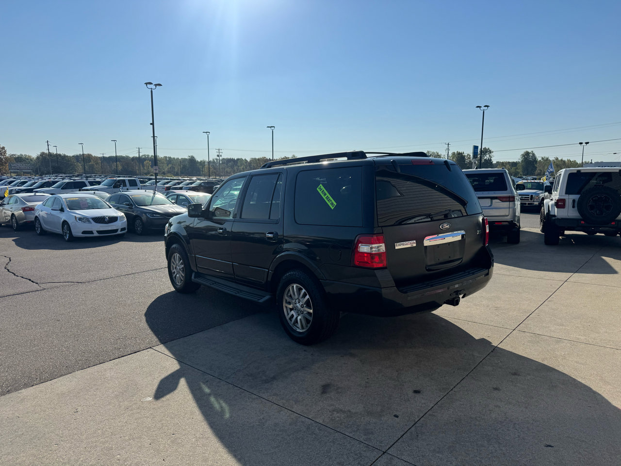 Used 2012 Ford Expedition XLT image 7