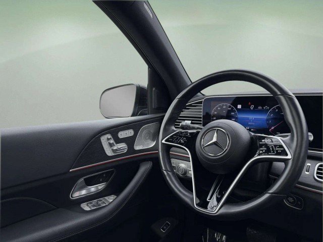 Certified 2024 Mercedes-Benz GLS 450 4MATIC image 11