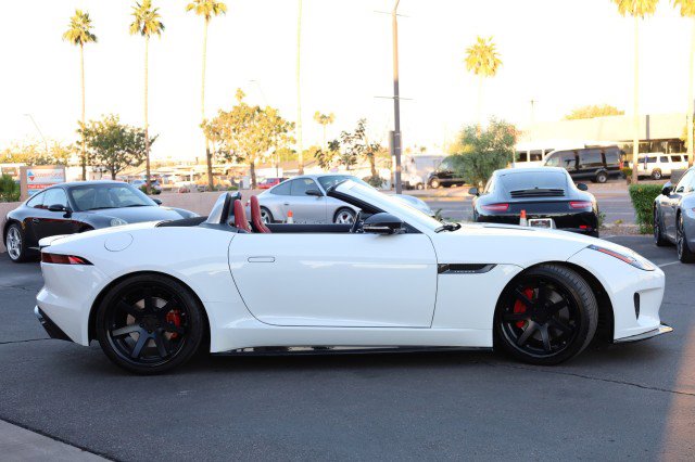 Used 2018 Jaguar F-TYPE Convertible image 12