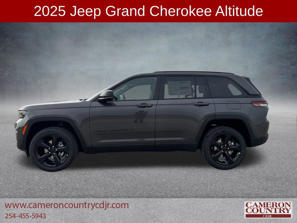 New 2025 Jeep Grand Cherokee Altitude AWD/4WD image 4