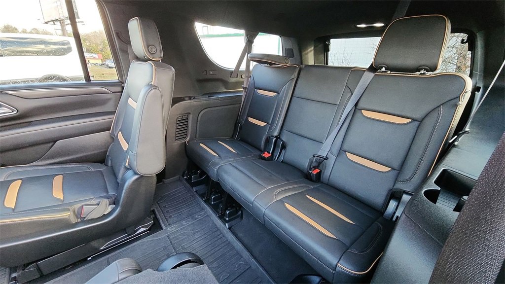 Used 2023 GMC Yukon XL AT4 image 28