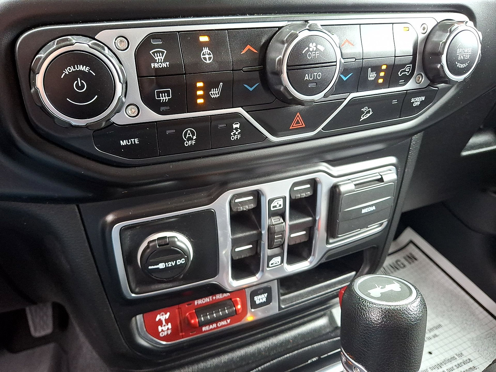 Used 2020 Jeep Wrangler Unlimited Rubicon AWD/4WD image 19