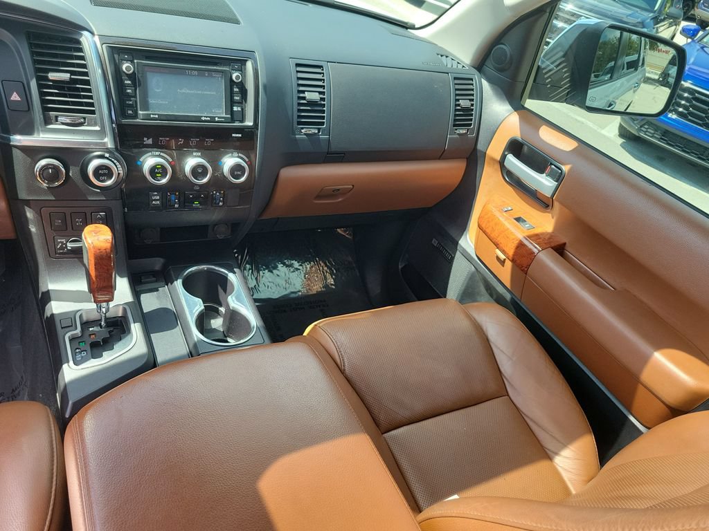 Used 2018 Toyota Sequoia Platinum AWD/4WD image 28
