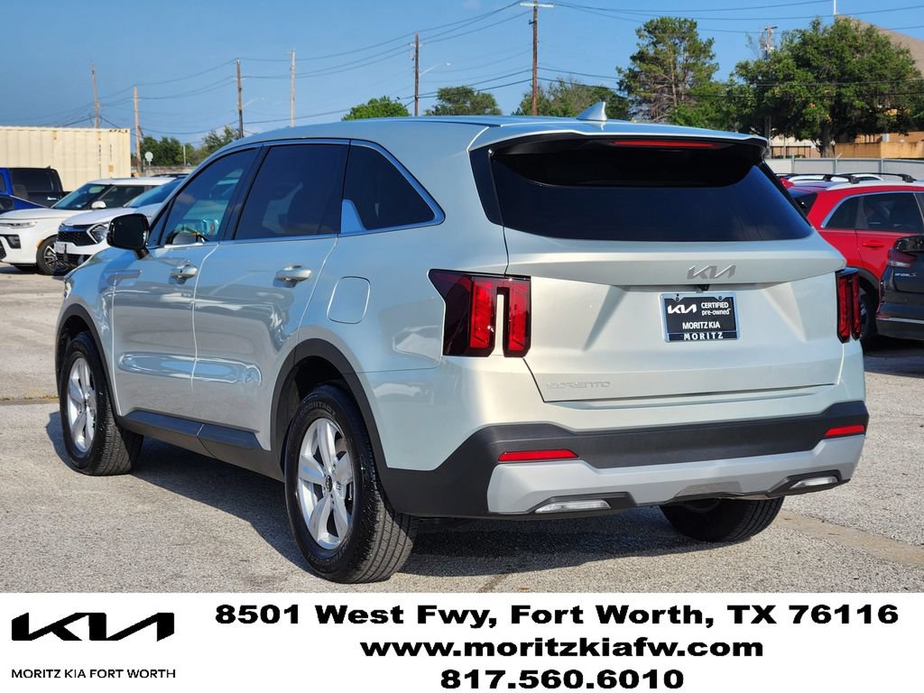 Certified 2026 Kia Sorento LX FWD image 6