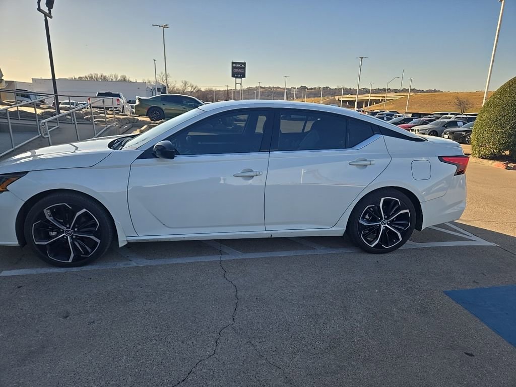 Used 2024 Nissan Altima 2.5 SR image 7