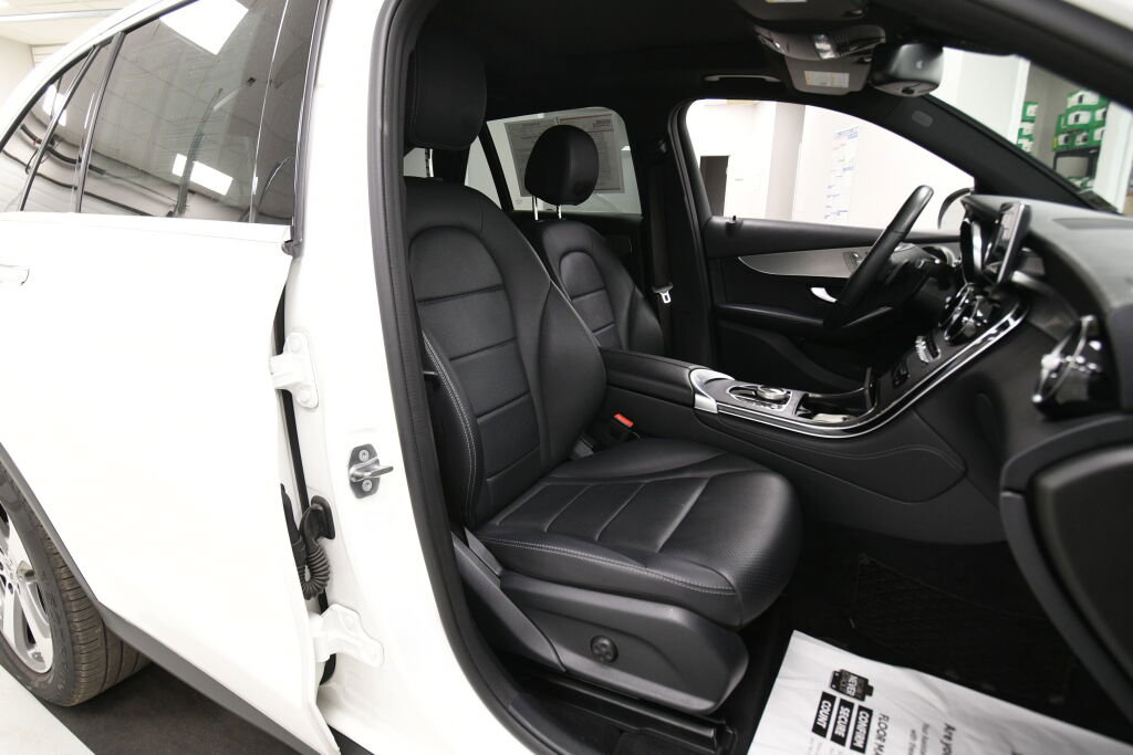 Used 2019 Mercedes-Benz GLC 300 4MATIC image 26