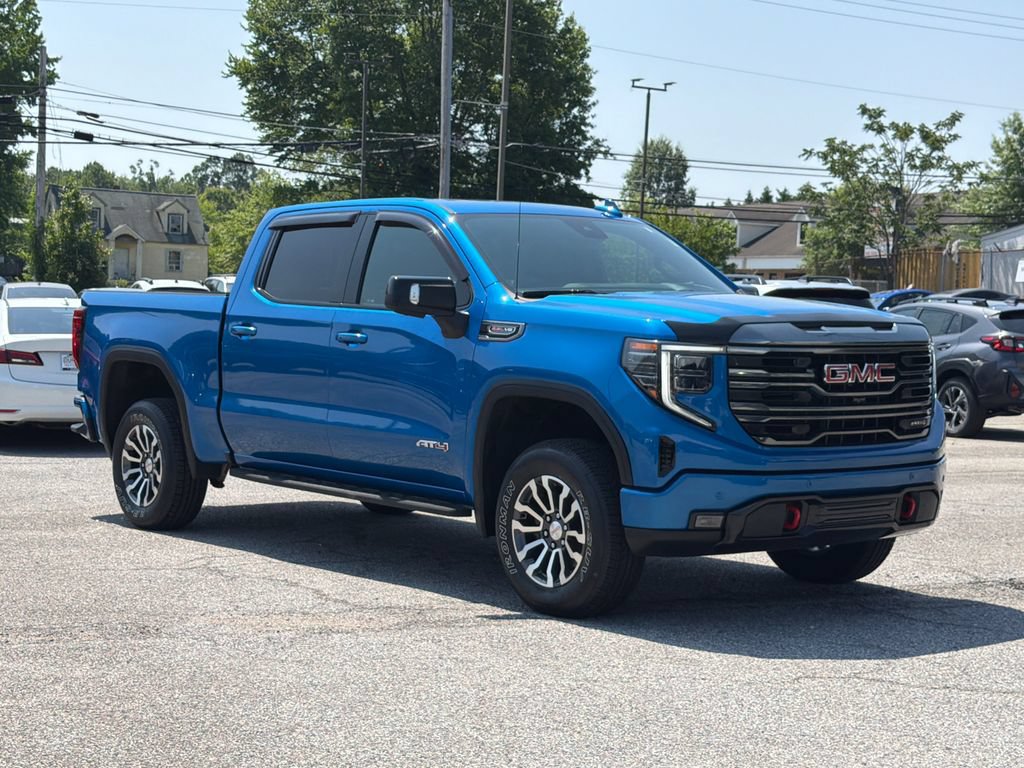 Used 2022 GMC Sierra 1500 AT4 w/ AT4 Premium Package AWD/4WD image 1