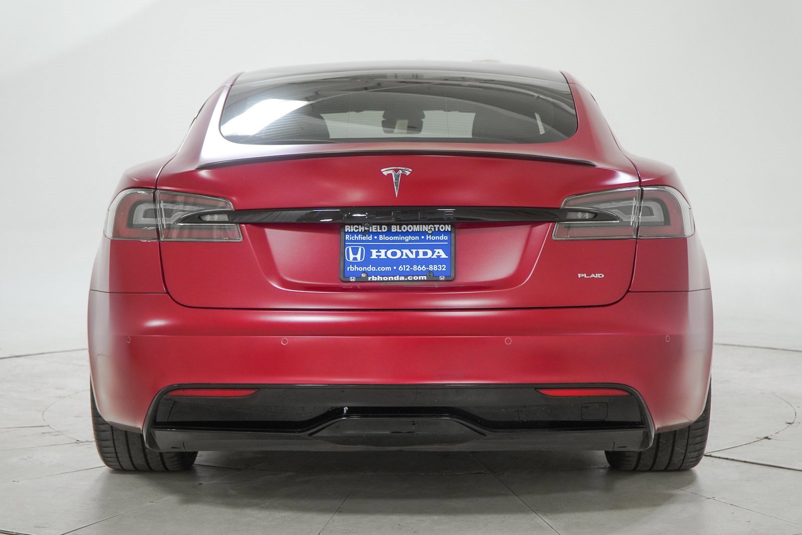 Used 2021 Tesla Model S Plaid image 8