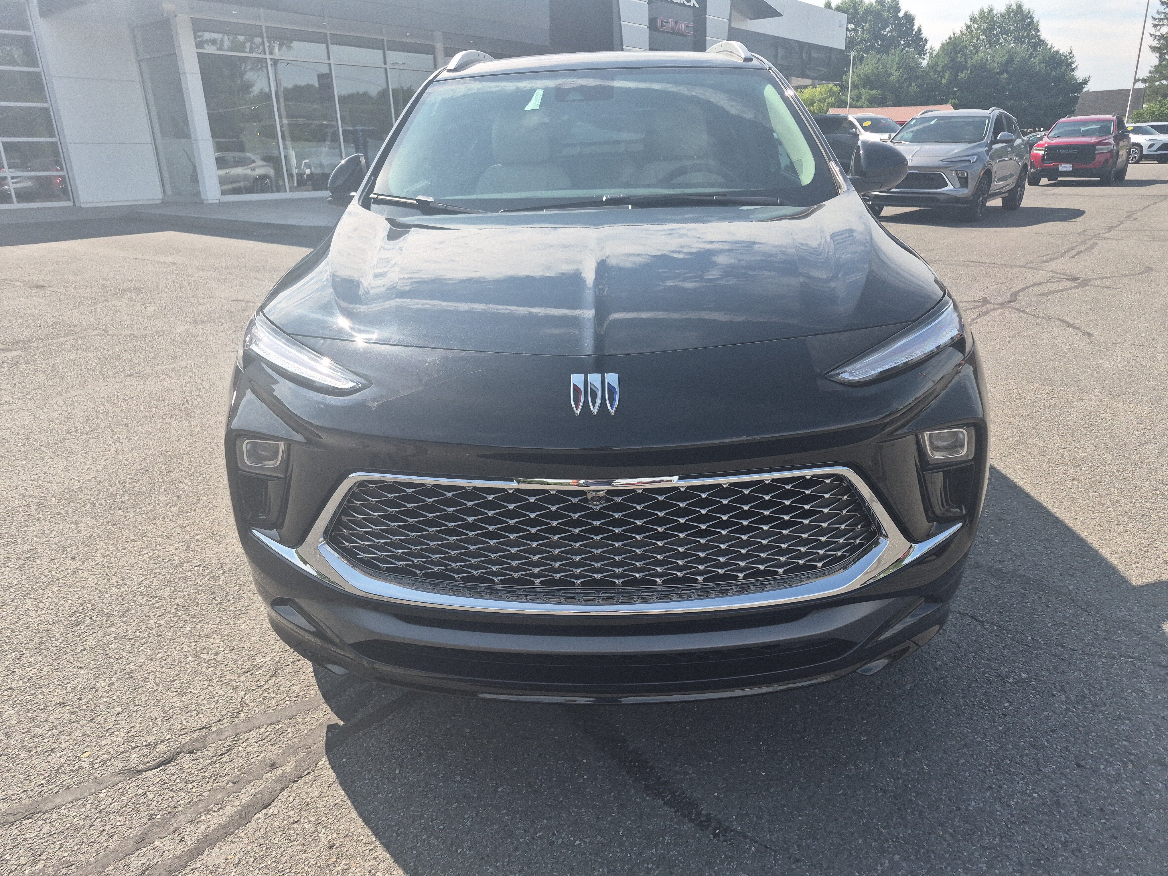 New 2026 Buick Encore GX Avenir w/ Avenir Technology Package AWD/4WD image 8