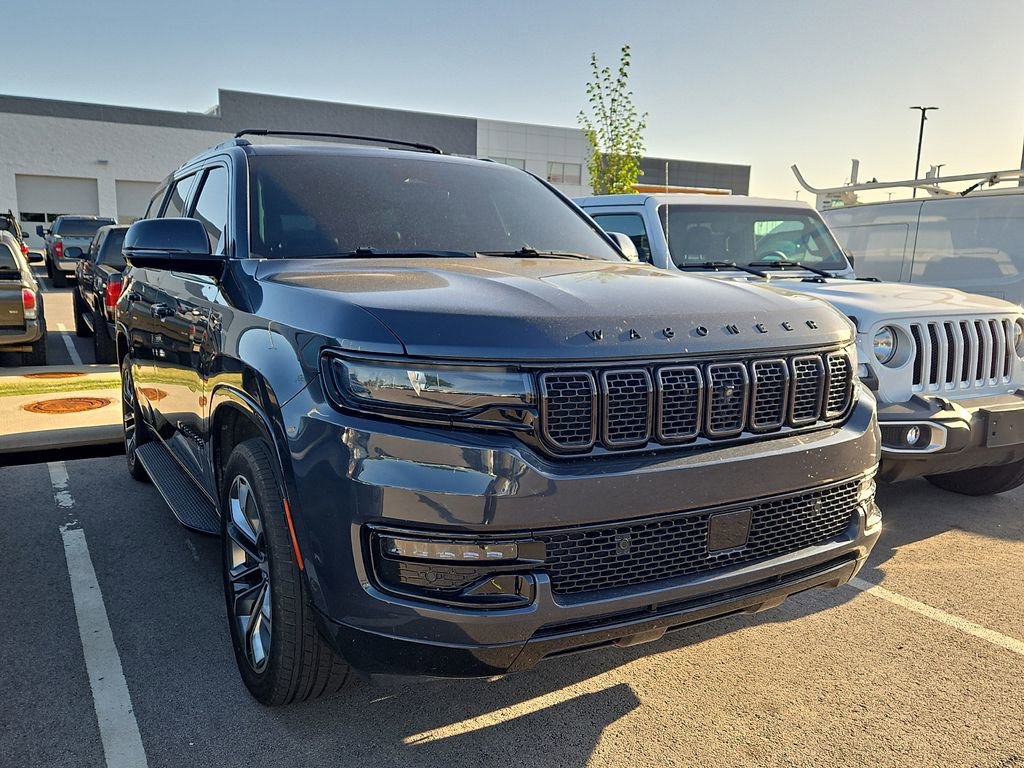 Used 2022 Jeep Wagoneer Series III AWD/4WD image 4