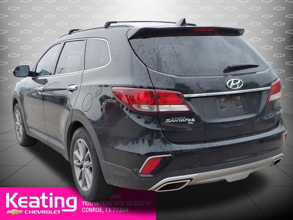 Used 2019 Hyundai Santa Fe XL SE FWD image 2