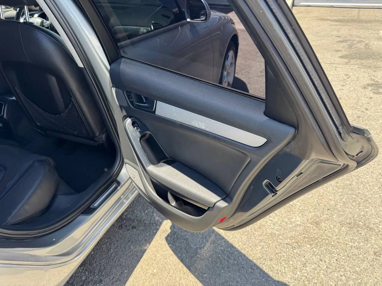 Used 2009 Audi A4 2.0T Premium image 19