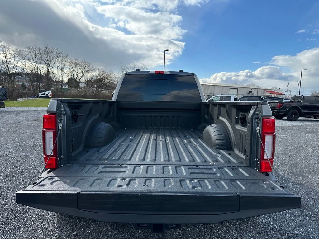 Used 2022 Ford F350 Platinum w/ Camper Package image 21