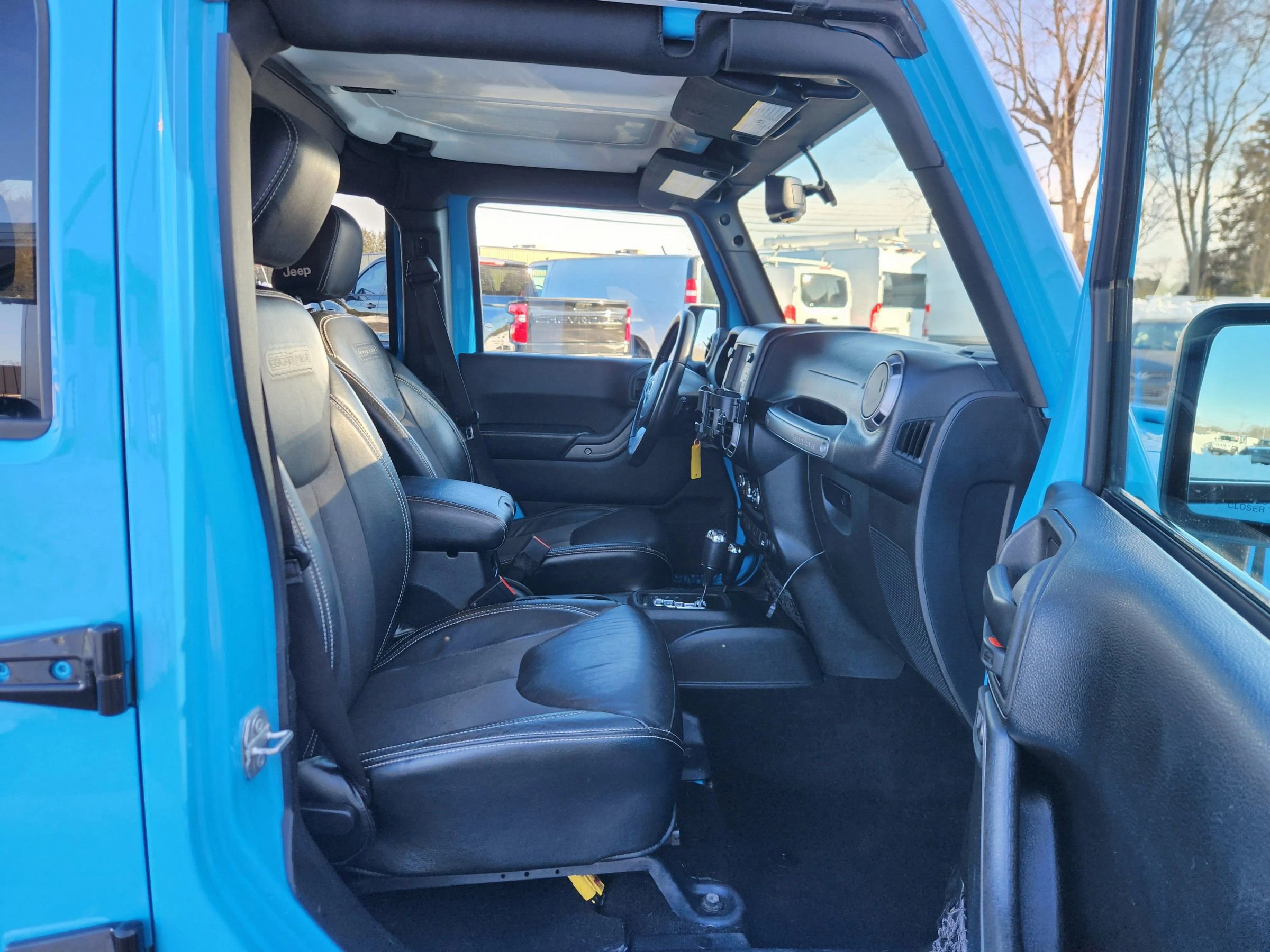 Used 2017 Jeep Wrangler Unlimited Sport image 39
