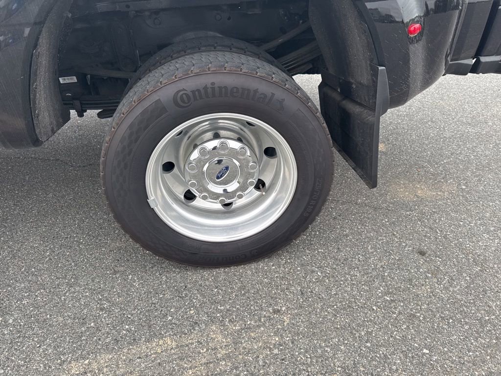 Used 2025 Ford F450 Platinum AWD/4WD image 9