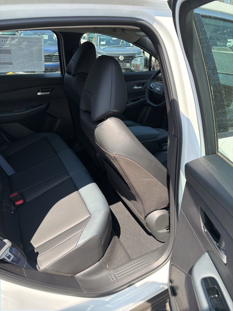 New 2026 Nissan Leaf SV+ FWD image 23