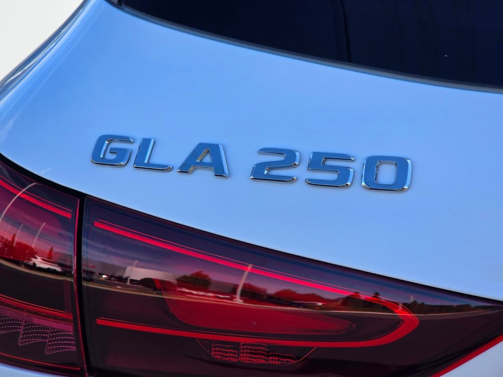 New 2026 Mercedes-Benz GLA 250 4MATIC image 30