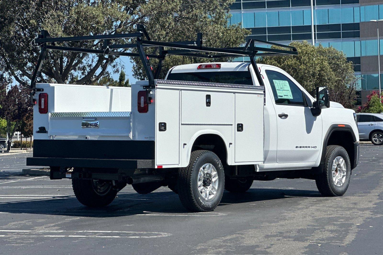 New 2026 GMC Sierra 2500 Pro w/ Convenience Package RWD image 4