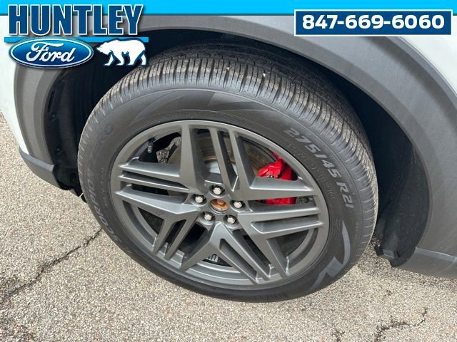 Used 2025 Ford Explorer ST image 8