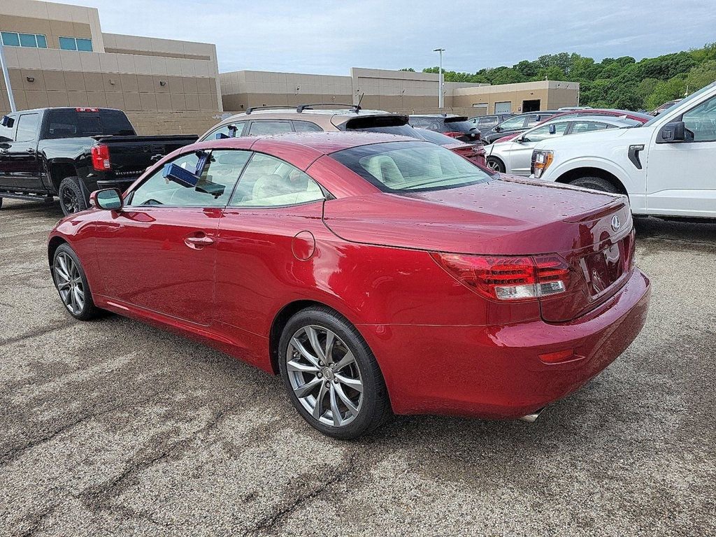 Used 2014 Lexus IS 250C w/ Navigation System Package RWD image 3