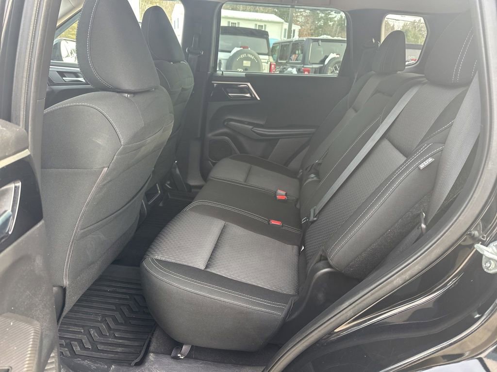 Used 2022 Mitsubishi Outlander ES image 27