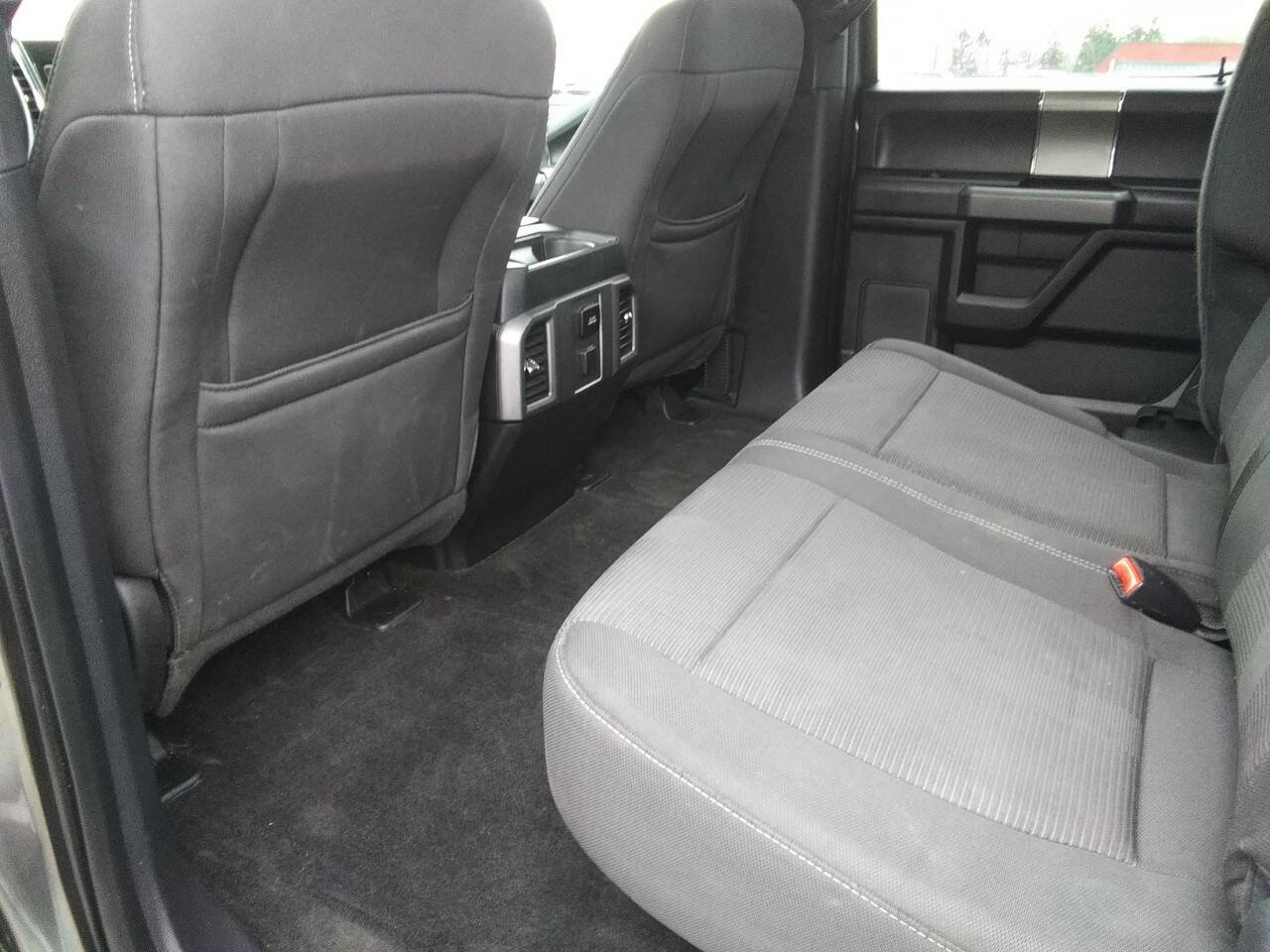 Used 2015 Ford F150 XLT w/ Equipment Group 301A Mid image 18