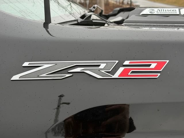 Used 2024 Chevrolet Silverado 2500 ZR2 w/ Technology Package AWD/4WD image 9