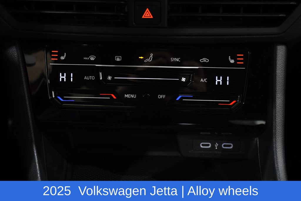 Used 2025 Volkswagen Jetta Sport image 21
