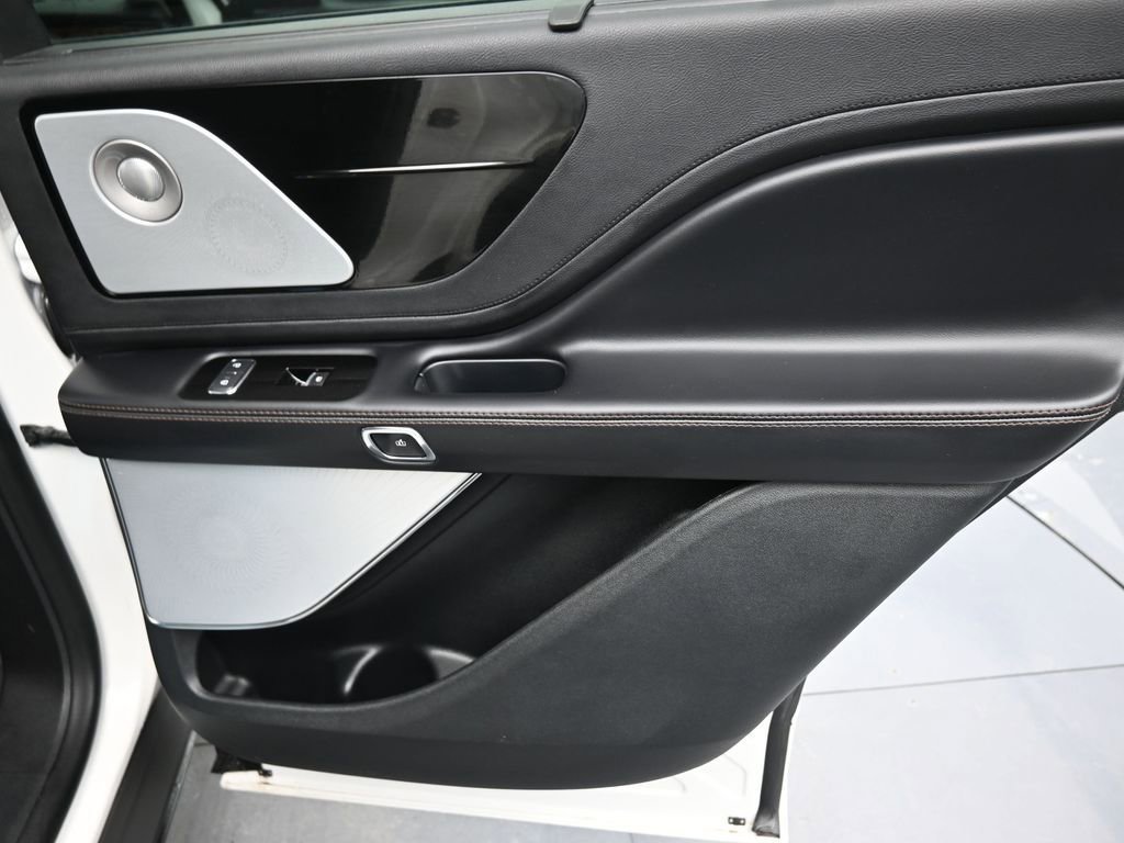 Used 2021 Lincoln Aviator Grand Touring w/ Equipment Group 302A image 13