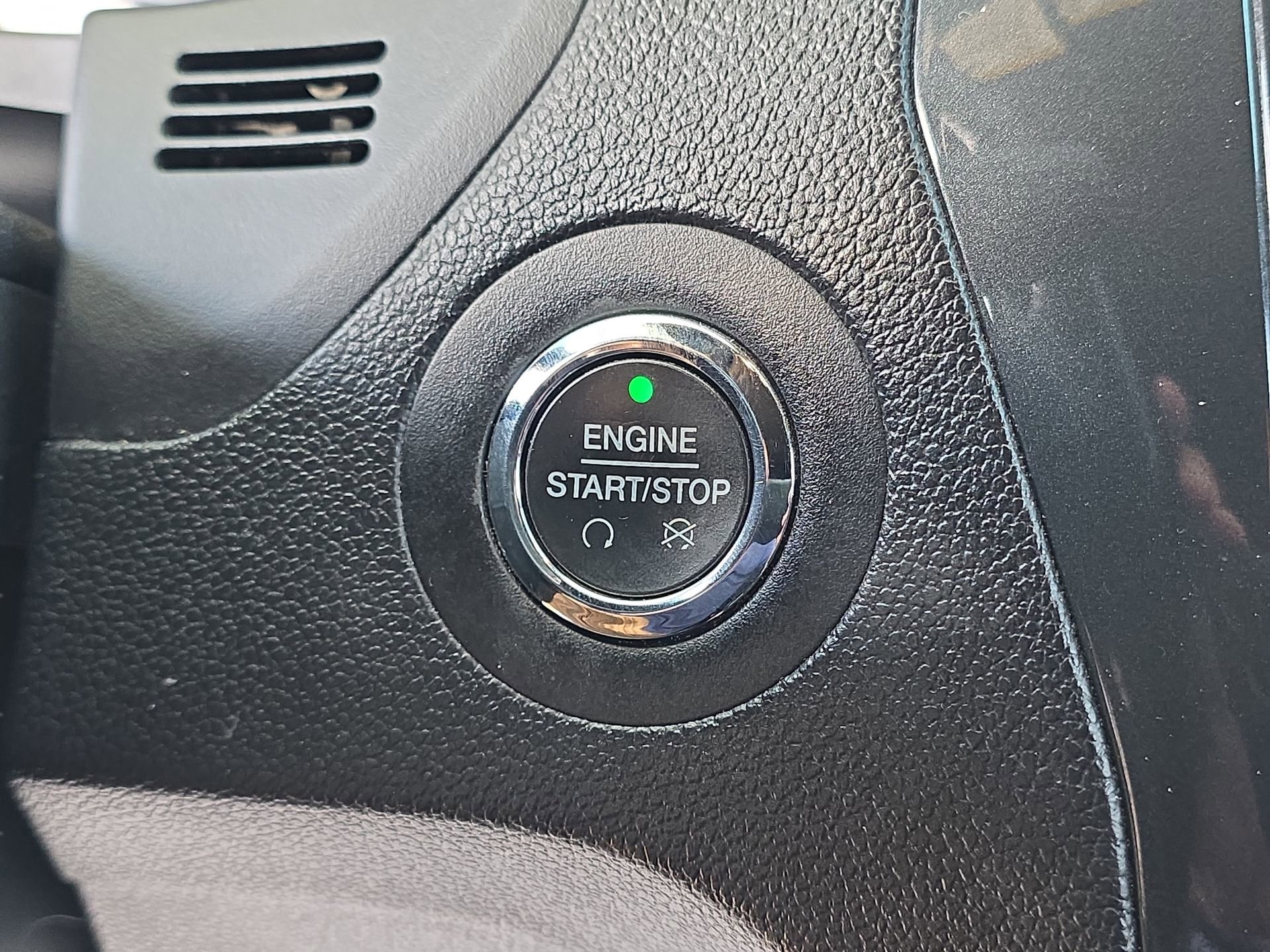 Certified 2018 Ford Explorer XLT w/ Equipment Group 202A image 52