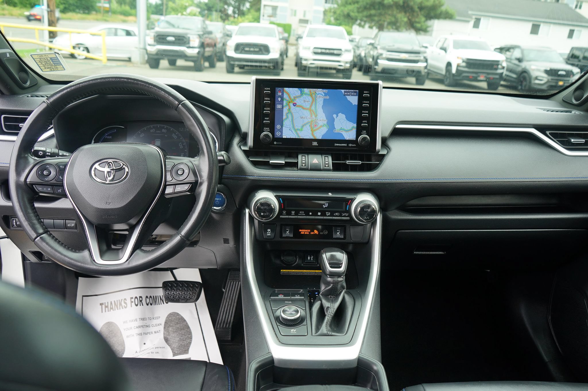 Used 2019 Toyota RAV4 XSE AWD/4WD image 15