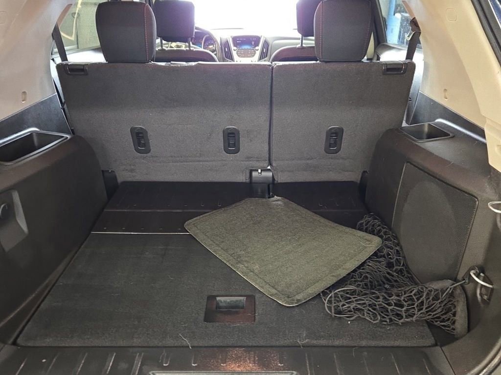 Used 2017 Chevrolet Equinox LT w/ Convenience Package image 10