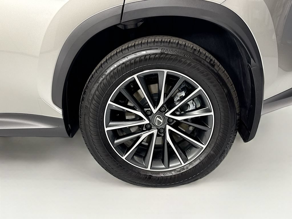Certified 2026 Lexus NX 450h+ AWD w/ Accessory Package (K3) image 31