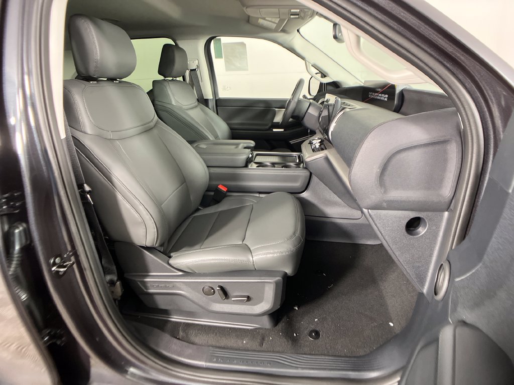 New 2026 Ford Expedition Active RWD image 5