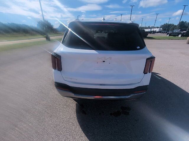 Used 2024 Kia Sorento S w/ Panoramic Sunroof Package FWD image 8