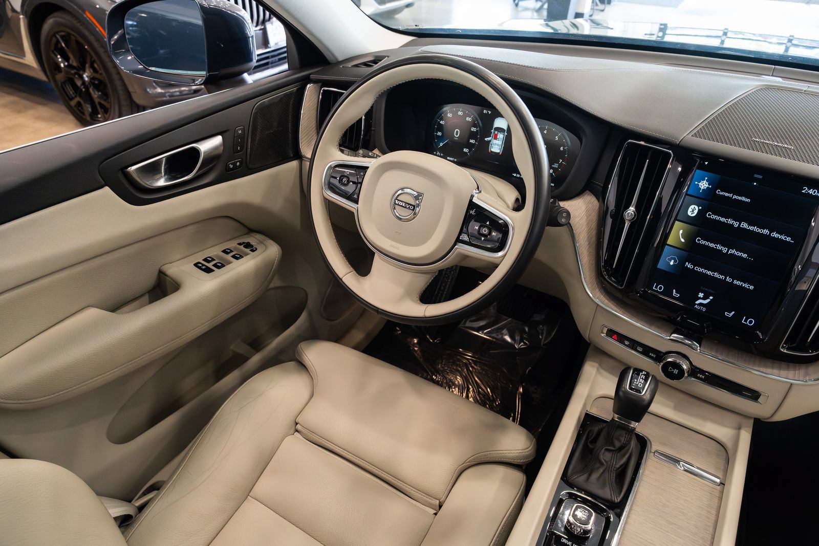 Used 2019 Volvo XC60 T5 Inscription AWD/4WD image 10