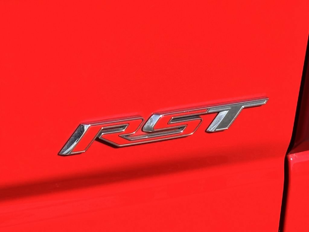 Used 2021 Chevrolet Silverado 1500 RST w/ Convenience Package II AWD/4WD image 8