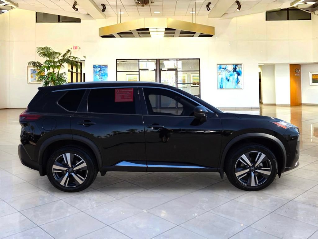 Certified 2023 Nissan Rogue SL w/ SL Premium Package AWD/4WD image 4