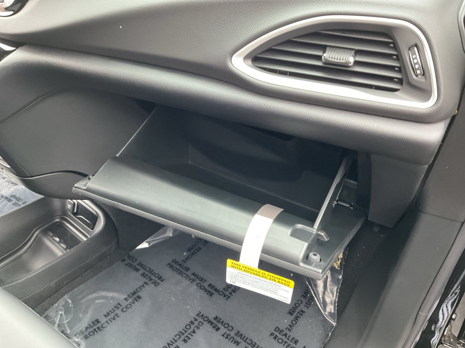 New 2026 Chrysler Voyager LX FWD image 19