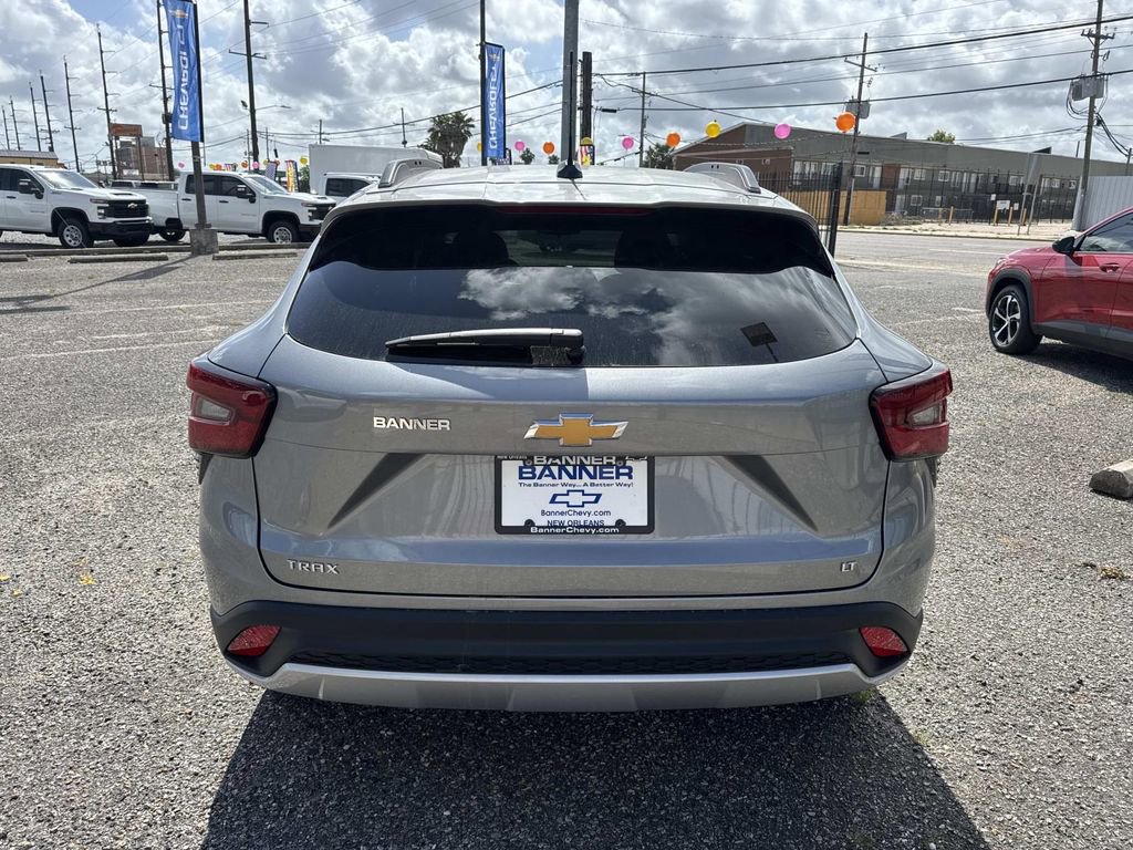 New 2026 Chevrolet Trax LT image 6