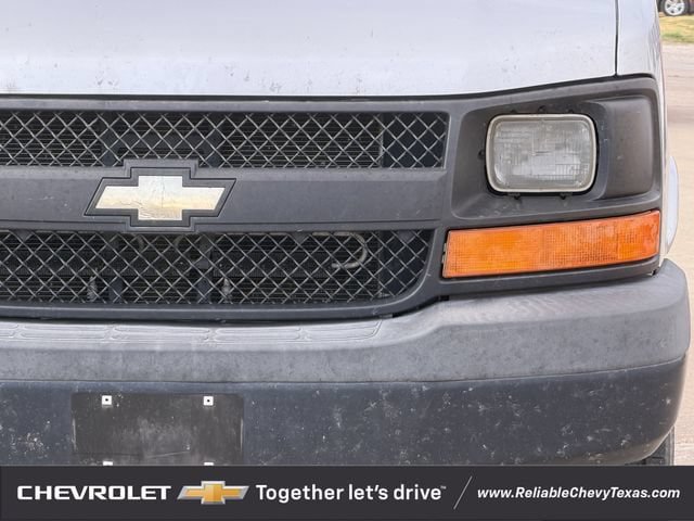 Used 2015 Chevrolet Express 2500 LS RWD image 9