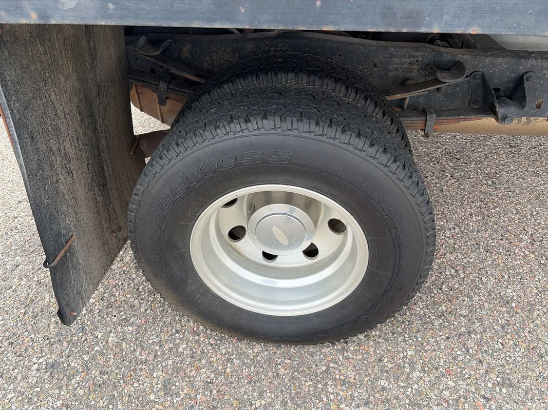 Used 1997 Ford F350 2WD Regular Cab image 18