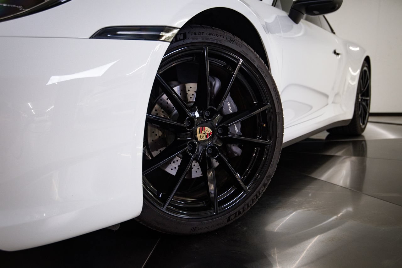Certified 2023 Porsche 911 Carrera RWD image 12