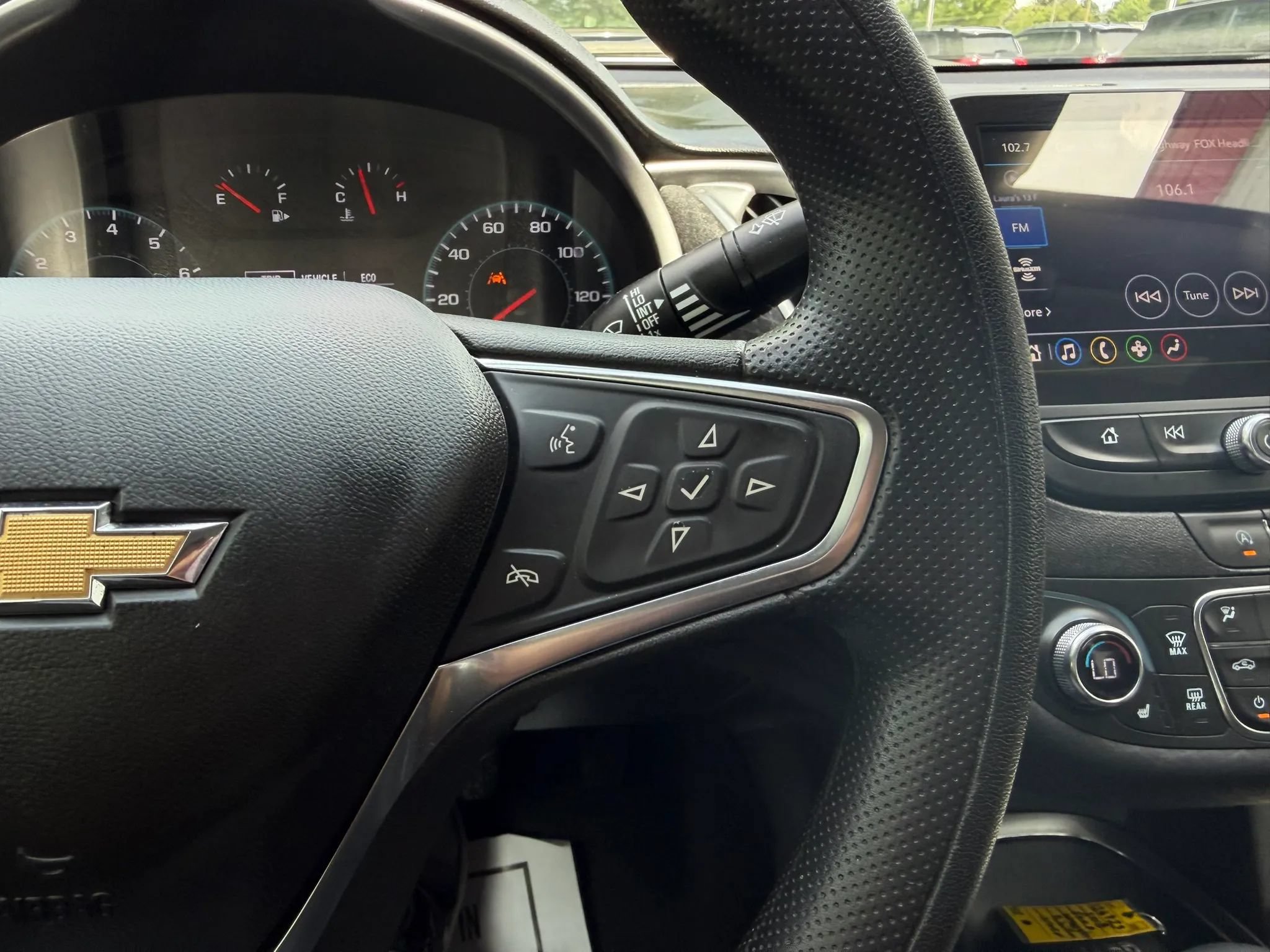 Used 2024 Chevrolet Malibu LT FWD image 22