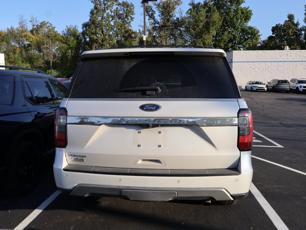 Used 2019 Ford Expedition Limited w/ Special Edition Package AWD/4WD image 6