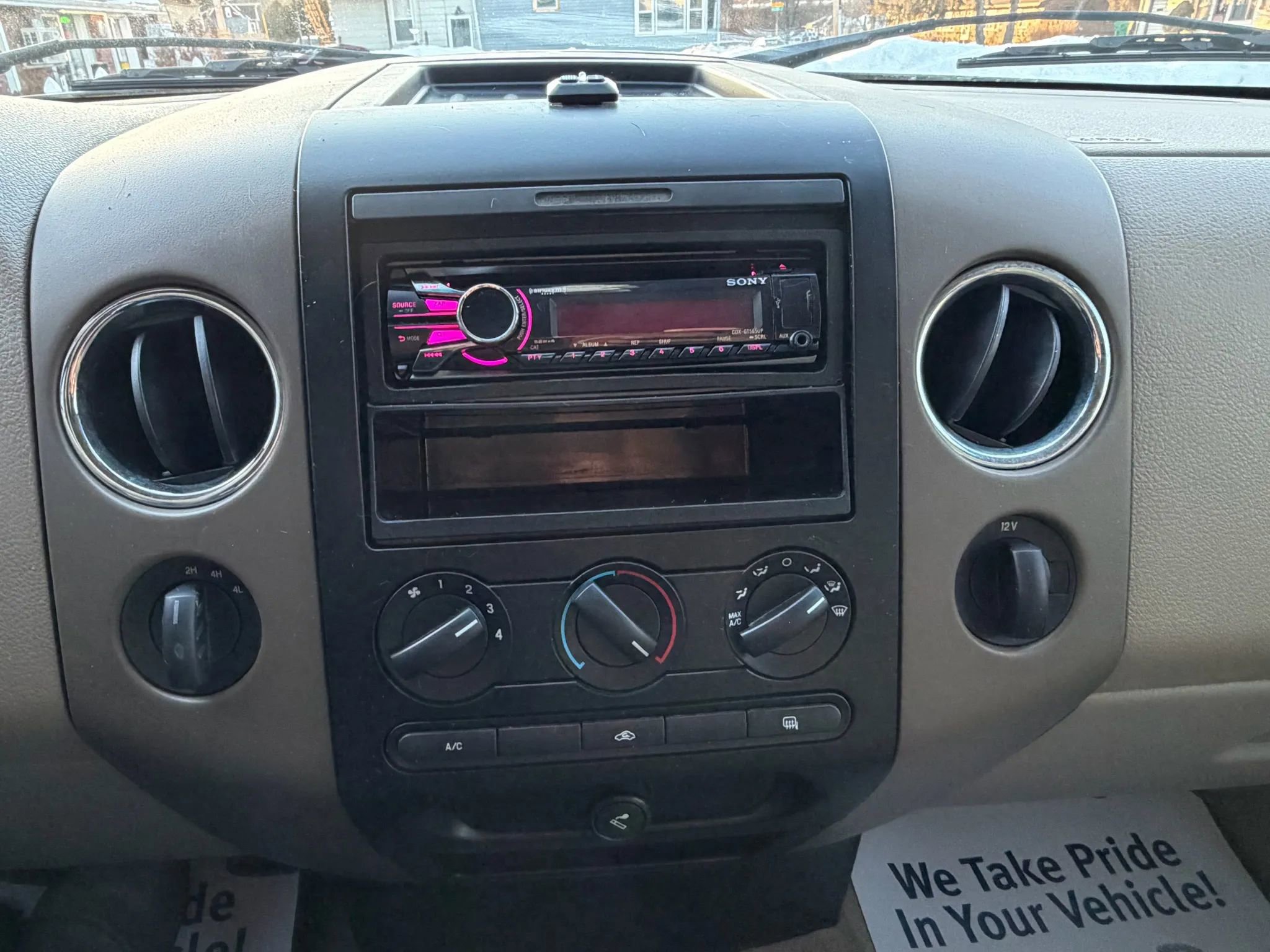 Used 2008 Ford F150 XLT image 16