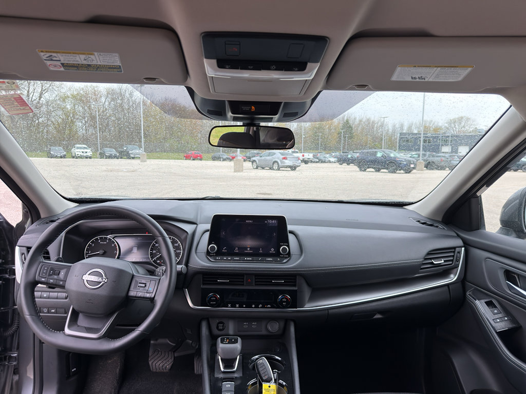 Certified 2025 Nissan Rogue SV AWD/4WD image 28